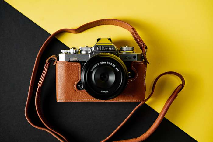 Smallrig Leather Half Case With Shoulder Strap For Nikon Z Fc